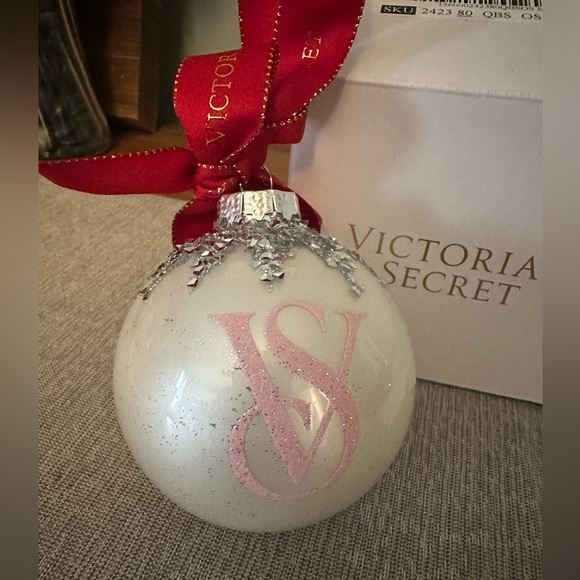 The Victoria’s Secret Ornament - Picture 2 of 4